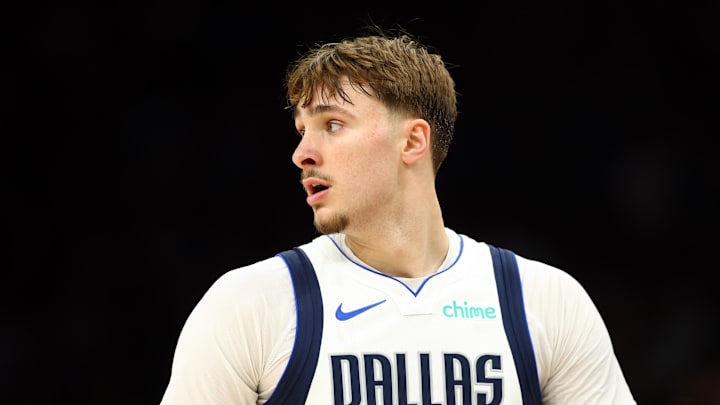 Apr 8, 2026; Phoenix, Arizona, USA; Dallas Mavericks forward Cooper Flagg (32) against the Phoenix Suns at Mortgage Matchup Center. Mandatory Credit: Mark J. Rebilas-Imagn Images