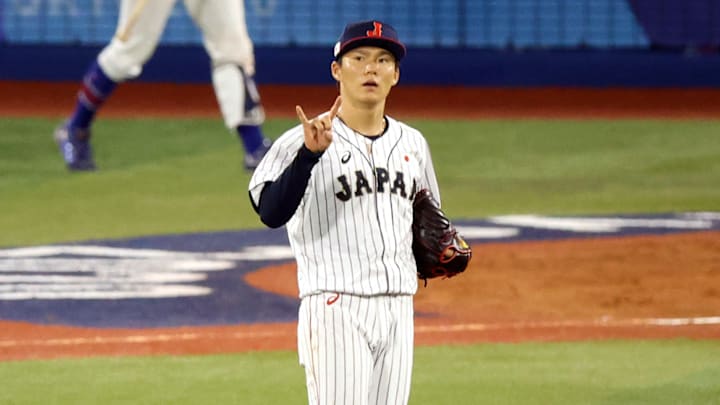  Yoshinobu Yamamoto está en la mira de los Yankees 