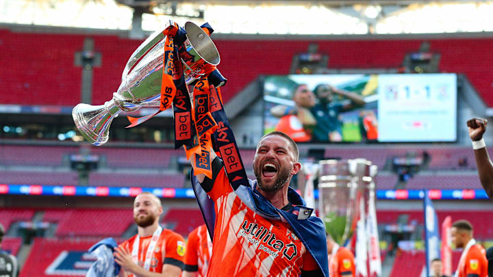 Henri Lansbury a disputé sa dernière année à Luton Town