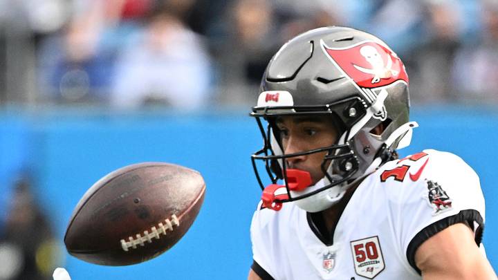 Dec 21, 2025; Charlotte, North Carolina, USA; Tampa Bay Buccaneers wide receiver Jalen McMillan (11) catches the ball in the first quarter at Bank of America Stadium. Mandatory Credit: Bob Donnan-Imagn Images Dec 21, 2025; Charlotte, North Carolina, USA; Tampa Bay Buccaneers wide receiver Jalen McMillan (11) catches the ball in the first quarter at Bank of America Stadium. Mandatory Credit: Bob Donnan-Imagn Images