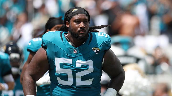 Sep 7, 2025; Jacksonville, Florida, USA; Jacksonville Jaguars defensive tackle DaVon Hamilton (52) takes the field prior to a game against the Carolina Panthers at EverBank Stadium. Mandatory Credit: Nathan Ray Seebeck-Imagn Images Sep 7, 2025; Jacksonville, Florida, USA; Jacksonville Jaguars defensive tackle DaVon Hamilton (52) takes the field prior to a game against the Carolina Panthers at EverBank Stadium. Mandatory Credit: Nathan Ray Seebeck-Imagn Images
