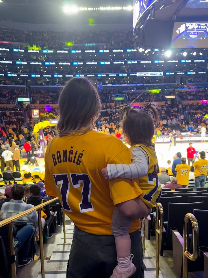 Luka Doncic's fiancee Anamaria Goltes watches his Los Angeles Lakers debut with daughter Gabriela. 