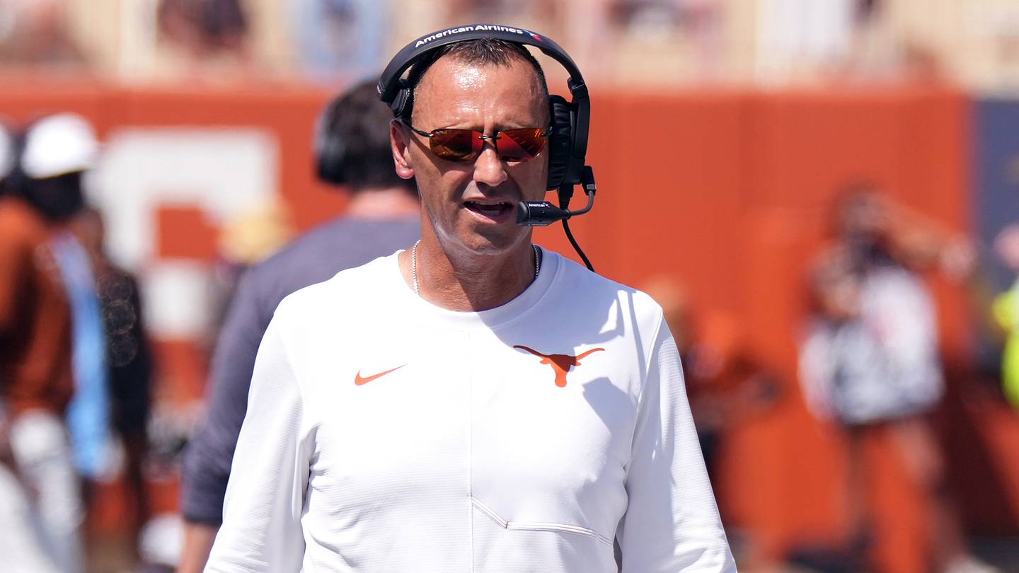 The Texas Longhorns RB Room Has Already Suffered A Major Blow