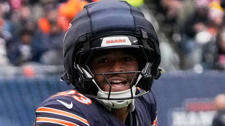 Chicago Bears running back Roschon Johnson