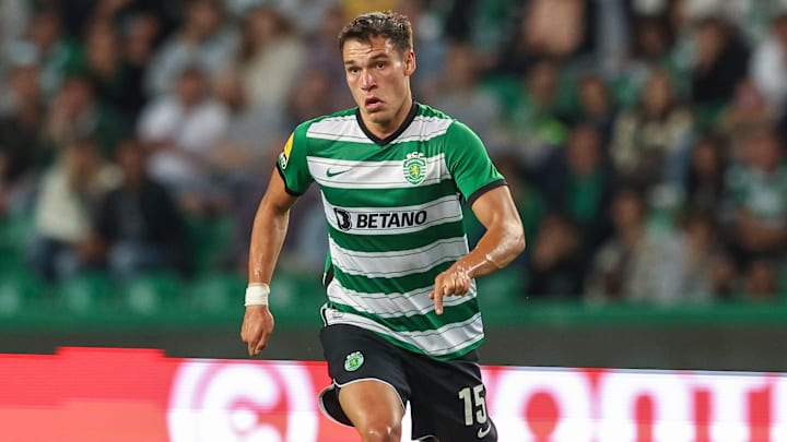 Manuel Ugarte aurait une préférence entre le PSG et Chelsea.