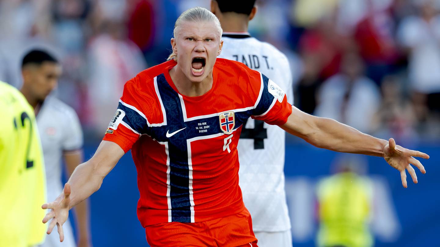 Haaland Scores Twice in World Cup Debut As Norway Cruises Past Iraq