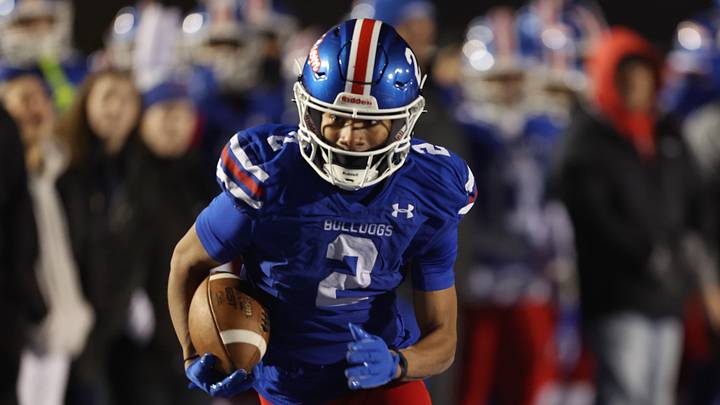 Folsom improved to 5-0 with a 29-23 victory over Rocklin. Folsom improved to 5-0 with a 29-23 victory over Rocklin.