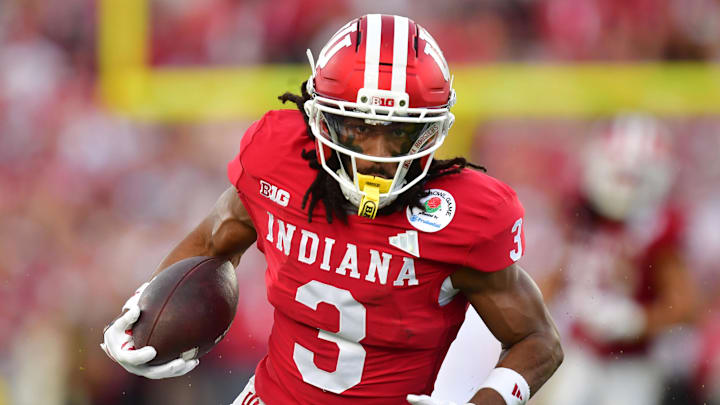 Indiana Hoosiers wide receiver Omar Cooper Jr. measured 6'0 1/8" and 196 pounds at the NFL Combine. He turned in a 4.42 forty. 