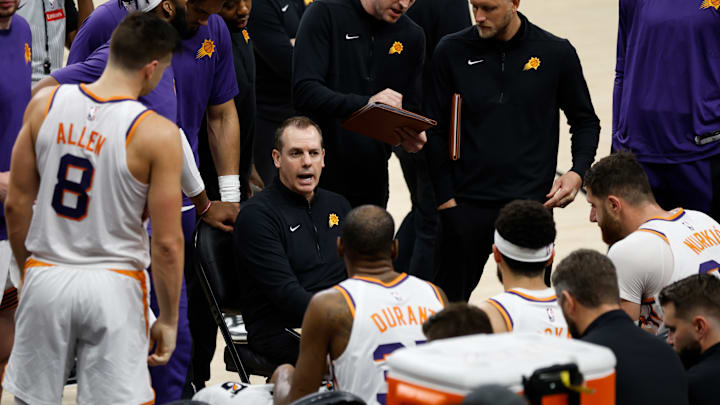 Phoenix Suns v San Antonio Spurs