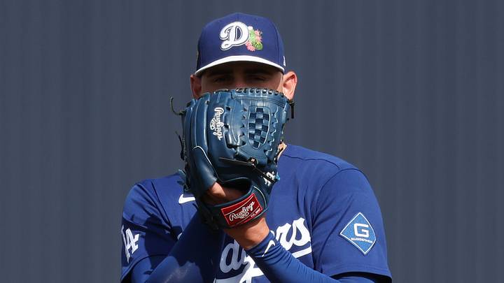 Los Angeles Dodgers v Milwaukee Brewers
