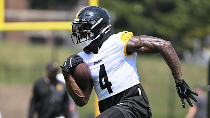 Jul 25, 2025; Pittsburgh, PA, USA; Pittsburgh Steelers wide receiver DK Metcalf (4) participates in drills during training camp at Saint Vincent College. Mandatory Credit: Barry Reeger-Imagn Images