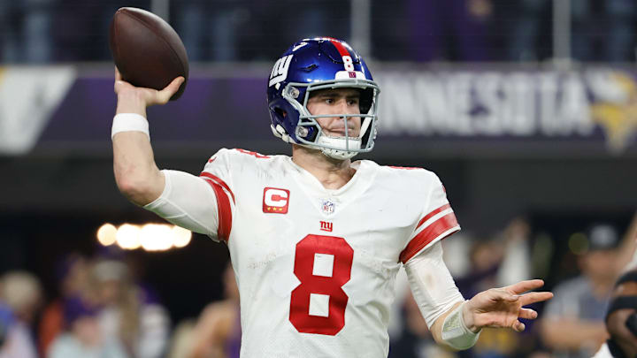 Free-agent QB Daniel Jones