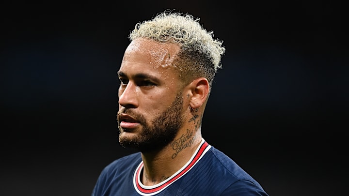 Marqué par les blessure, Neymar peine à retrouver son haut niveau.
