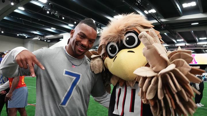 What is the holdup with the Falcons getting Bijan Robinson a contract extension? What is the holdup with the Falcons getting Bijan Robinson a contract extension?