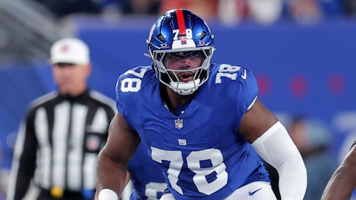 New York Giants left tackle Andrew Thomas suffered a hamstring injury int he second quarter of the Giants' Week 16 game against the Vikings.