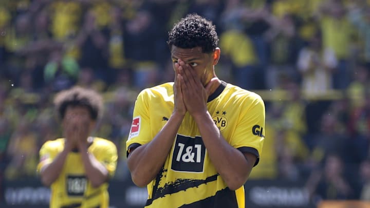 Sébastien Haller verschoss einen wichtigen Elfmeter im Saisonfinale. Sébastien Haller verschoss einen wichtigen Elfmeter im Saisonfinale.