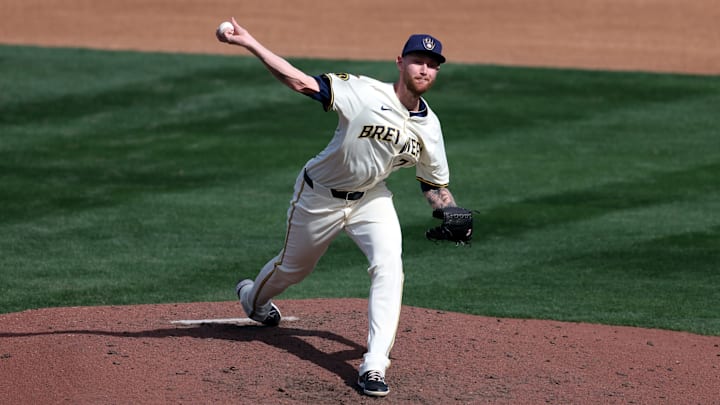 Seattle Mariners v Milwaukee Brewers