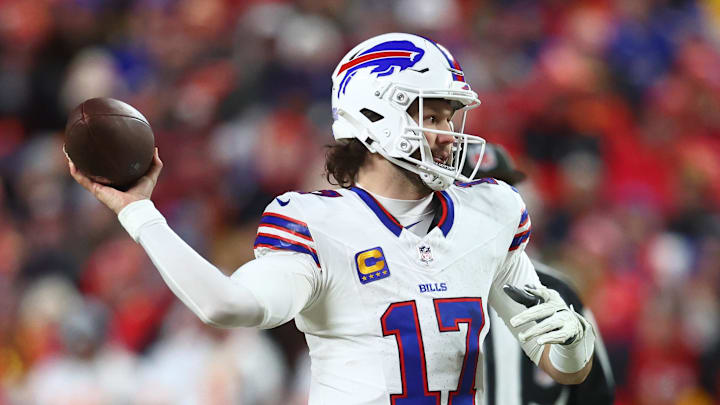 Bills QB Josh Allen is the top fantasy football quarterback in Michael Fabiano's 2025 rankings. 