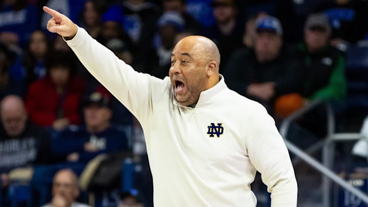 Notre Dame Fighting Irish coach Micah Shrewsberry calls a play against the Duke Blue Devils at Purcell Pavilion at the Joyce Center. 