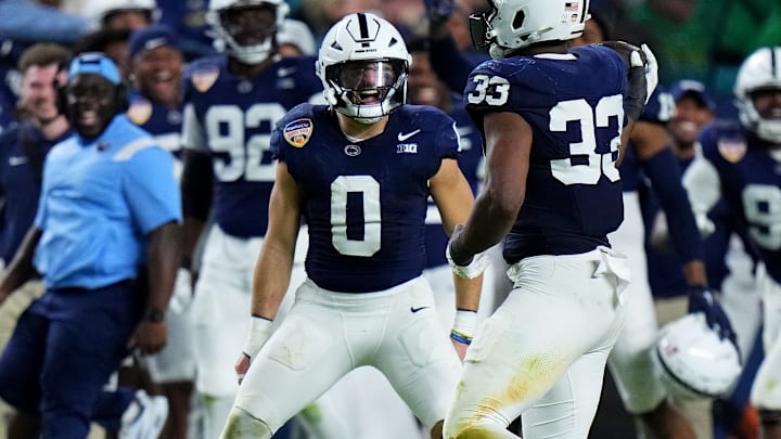 Penn State football linebacker Dominic DeLuca