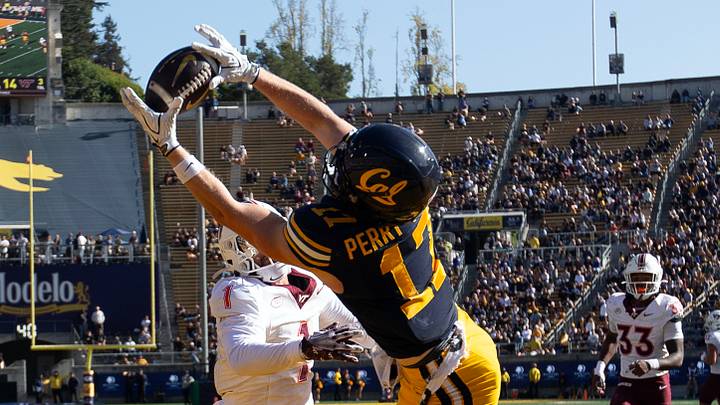 Cal's Carson Perry-Smith catches a touchdown pass against Virginia Tech Cal's Carson Perry-Smith catches a touchdown pass against Virginia Tech