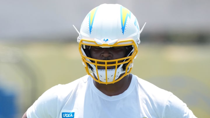 Former Chargers guard Zion Johnson