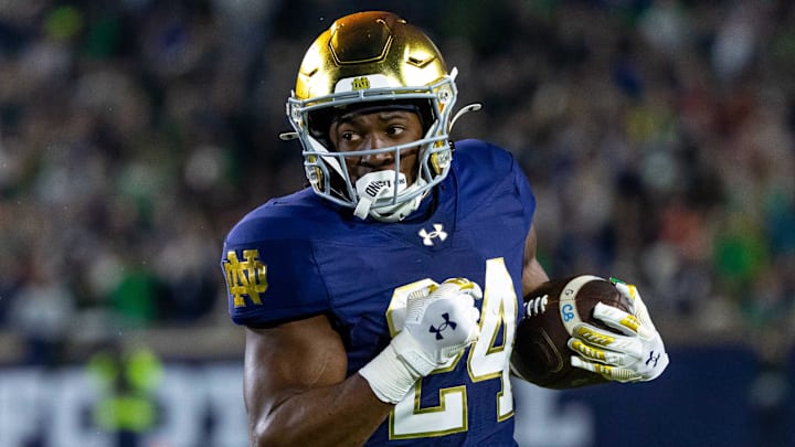 Notre Dame Fighting Irish running back Jadarian Price runs the ball