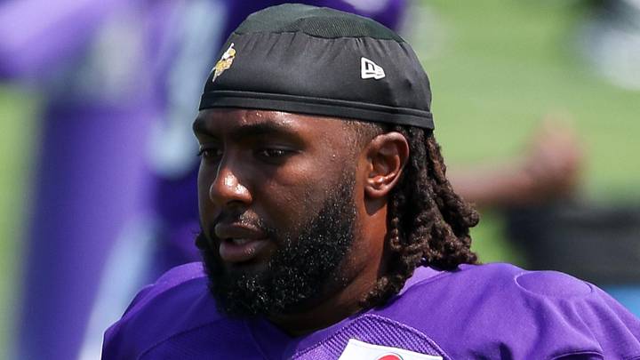 Minnesota Vikings guard Donovan Jackson
