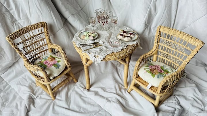 American girl wicker table and chairs top