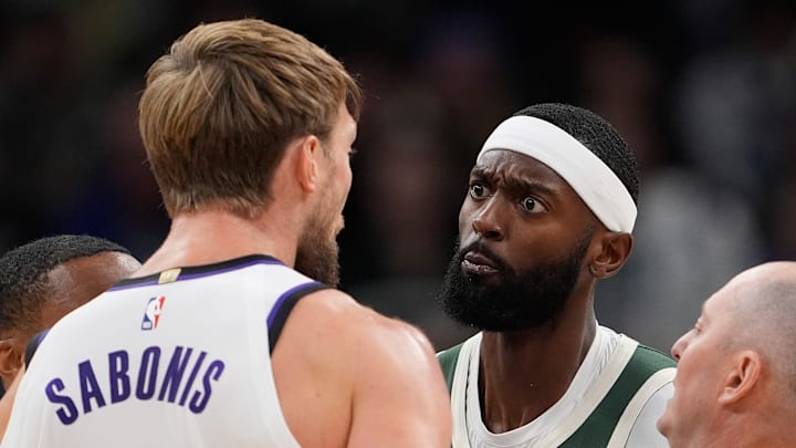 Sacramento Kings v Milwaukee Bucks Sacramento Kings v Milwaukee Bucks