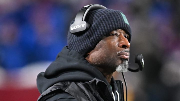 New York Jets head coach Aaron Glenn New York Jets head coach Aaron Glenn