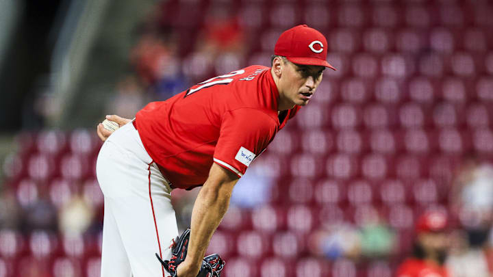 Sep 4, 2024; Cincinnati, Ohio, USA; Cincinnati Reds relief pitcher Brent Suter (31) prepares to pitch in the ninth inning against the Houston Astros at Great American Ball Park. Mandatory Credit: Katie Stratman-Imagn Images