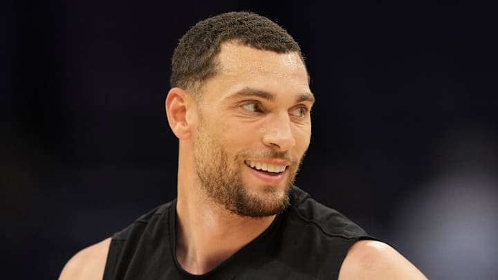 Mar 22, 2025; Sacramento, California, USA; Sacramento Kings guard Zach LaVine (8) warms up before the game against the Milwaukee Bucks at Golden 1 Center. Mandatory Credit: Darren Yamashita-Imagn Images Mar 22, 2025; Sacramento, California, USA; Sacramento Kings guard Zach LaVine (8) warms up before the game against the Milwaukee Bucks at Golden 1 Center. Mandatory Credit: Darren Yamashita-Imagn Images