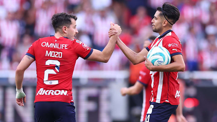 Pese a que Ricardo Marín logró su primer tanto como rojiblanco, Chivas cayó ante Rayados en el Estadio Akron.