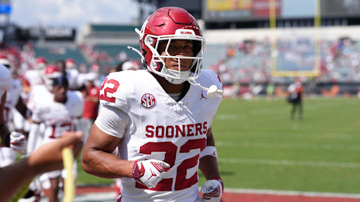 Oklahoma defensive back Peyton Bowen