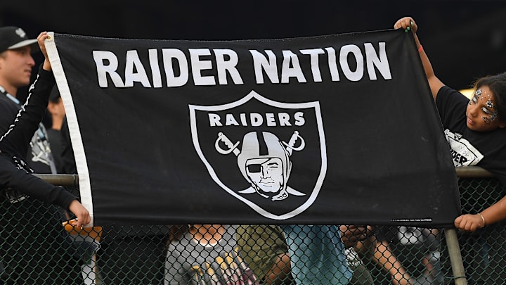 Los Angeles Chargers v Oakland Raiders