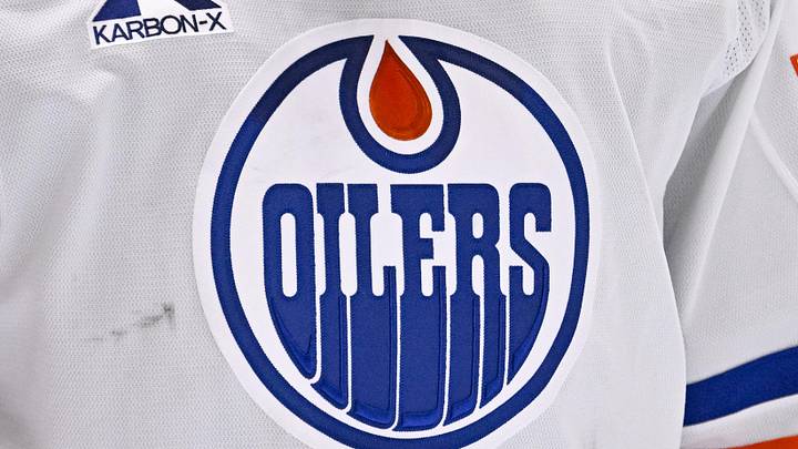 May 29, 2025; Dallas, Texas, USA; A view of the logo of the Edmonton Oilers on the jersey of goaltender Stuart Skinner (74) during the game between the Dallas Stars and the Edmonton Oilers in game five of the Western Conference Final of the 2025 Stanley Cup Playoffs at American Airlines Center. May 29, 2025; Dallas, Texas, USA; A view of the logo of the Edmonton Oilers on the jersey of goaltender Stuart Skinner (74) during the game between the Dallas Stars and the Edmonton Oilers in game five of the Western Conference Final of the 2025 Stanley Cup Playoffs at American Airlines Center.