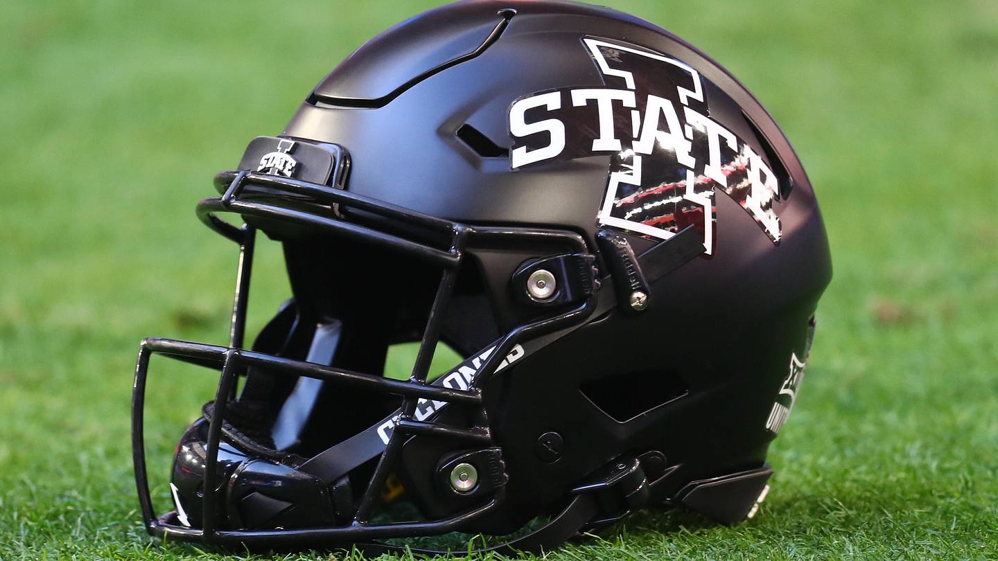 Iowa State Beats Out 16 Other Programs for Class of 2027 LB