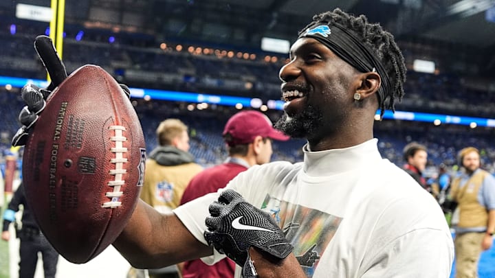 Detroit Lions safety Kerby Joseph (31) waves at fans before the game between Detroit Lions and Green Bay Packers