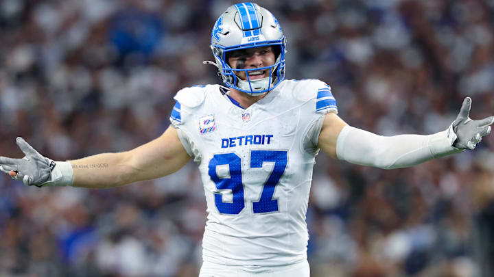Detroit Lions defensive end Aidan Hutchinson (97).