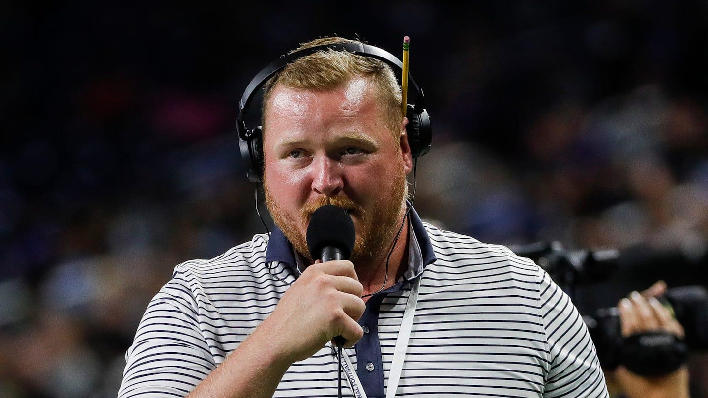 Former Lions OL Rips Chicago Bears Fans: 'What a Weak Fan Base'