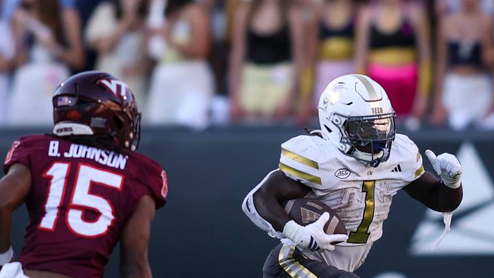 Oct 11, 2025; Atlanta, Ga.; Georgia Tech running back Jamal Haynes (1) runs the ball against Virginia Tech. Oct 11, 2025; Atlanta, Ga.; Georgia Tech running back Jamal Haynes (1) runs the ball against Virginia Tech.