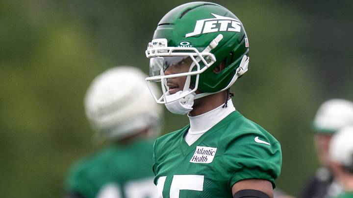 The Jets' handling of Adonai Mitchell's finger injury has been bizarre, raising more questions than it has answered. The Jets' handling of Adonai Mitchell's finger injury has been bizarre, raising more questions than it has answered.