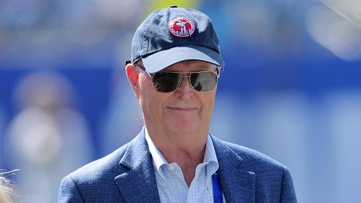 Sep 28, 2025; East Rutherford, New Jersey, USA; New York Giants co-owner John Mara on the field before a game against the Los Angeles Chargers at MetLife Stadium. Sep 28, 2025; East Rutherford, New Jersey, USA; New York Giants co-owner John Mara on the field before a game against the Los Angeles Chargers at MetLife Stadium.