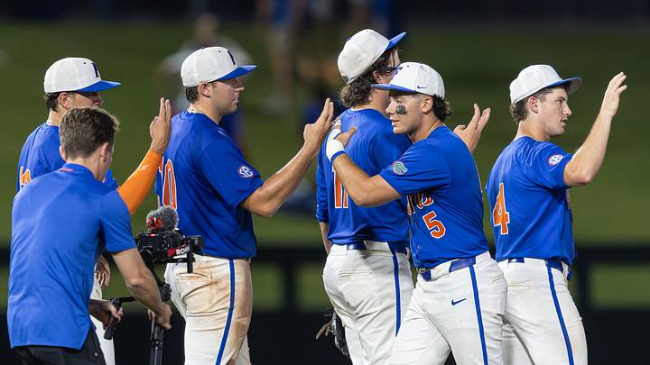 Florida downed Miami, 22-10, in an offensive onslaught to advance to a regional final on Sunday. Florida downed Miami, 22-10, in an offensive onslaught to advance to a regional final on Sunday.