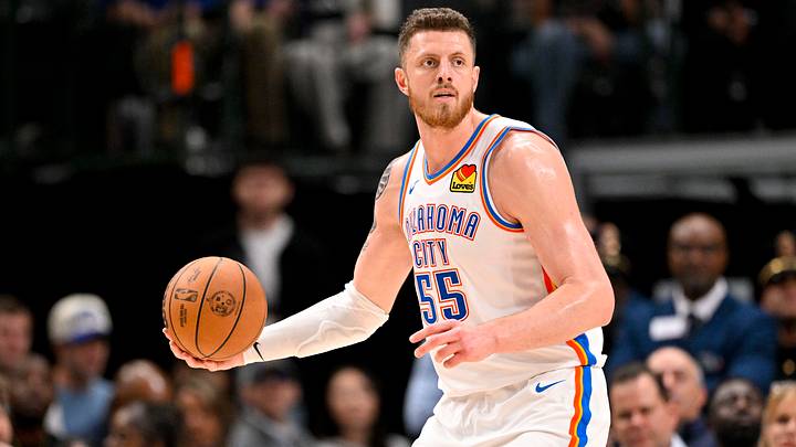 Oct 27, 2025; Dallas, Texas, USA; Oklahoma City Thunder center Isaiah Hartenstein (55) looks to pass the ball during the game between the Mavericks and the Thunder at the American Airlines Center. Mandatory Credit: Jerome Miron-Imagn Images Oct 27, 2025; Dallas, Texas, USA; Oklahoma City Thunder center Isaiah Hartenstein (55) looks to pass the ball during the game between the Mavericks and the Thunder at the American Airlines Center. Mandatory Credit: Jerome Miron-Imagn Images