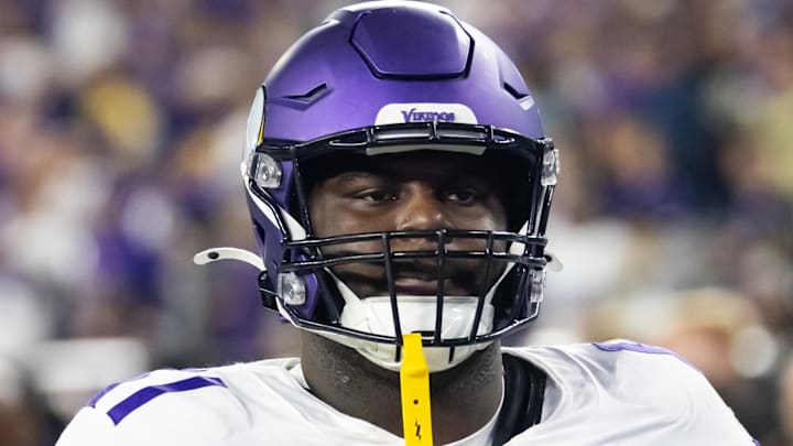 Minnesota Vikings DL Jalen Redmond
