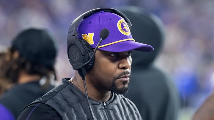 Minnesota Vikings defensive coordinator Brian Flores Minnesota Vikings defensive coordinator Brian Flores