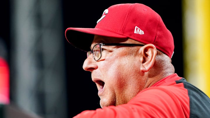 Cincinnati Reds manager Terry Francona (77) communicates