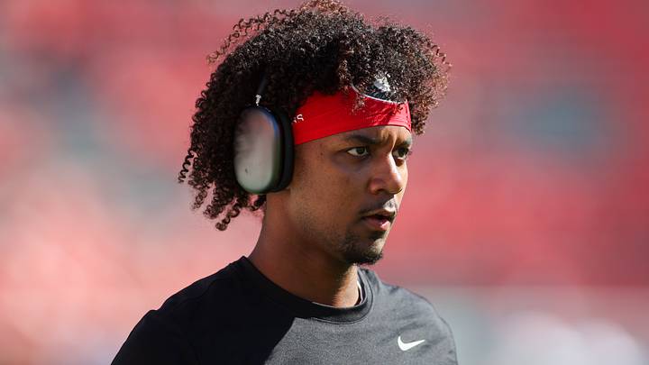 Georgia Bulldogs quarterback Jaden Rashada (10) warms up before a game against the Mississippi State Bulldogs at Sanford Stadium. Georgia Bulldogs quarterback Jaden Rashada (10) warms up before a game against the Mississippi State Bulldogs at Sanford Stadium.